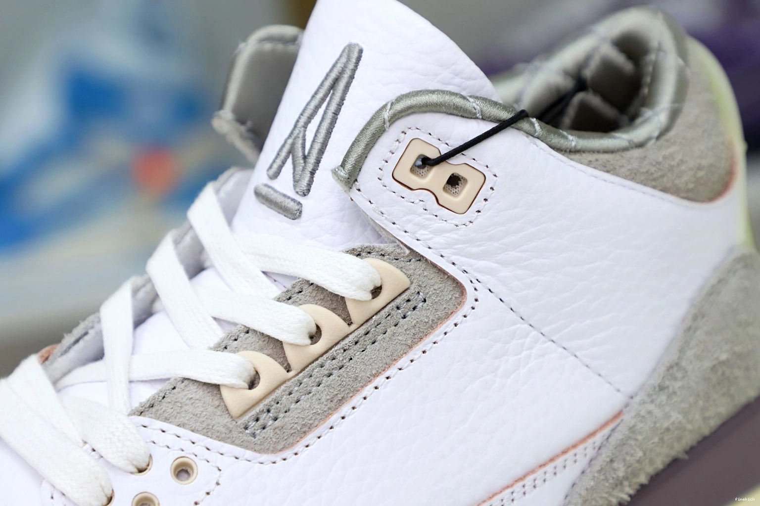 AIR X WMNS 3 MANIÉRE JORDAN 0105